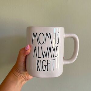NWOB Rae Dunn moms always right mug